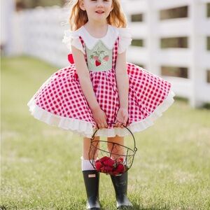 Pageant Valentines strawberries Red Gingham girls Formal Dress Sz 6